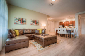 Beautiful LAKEVIEW Deluxe Condo Near Theme Parks